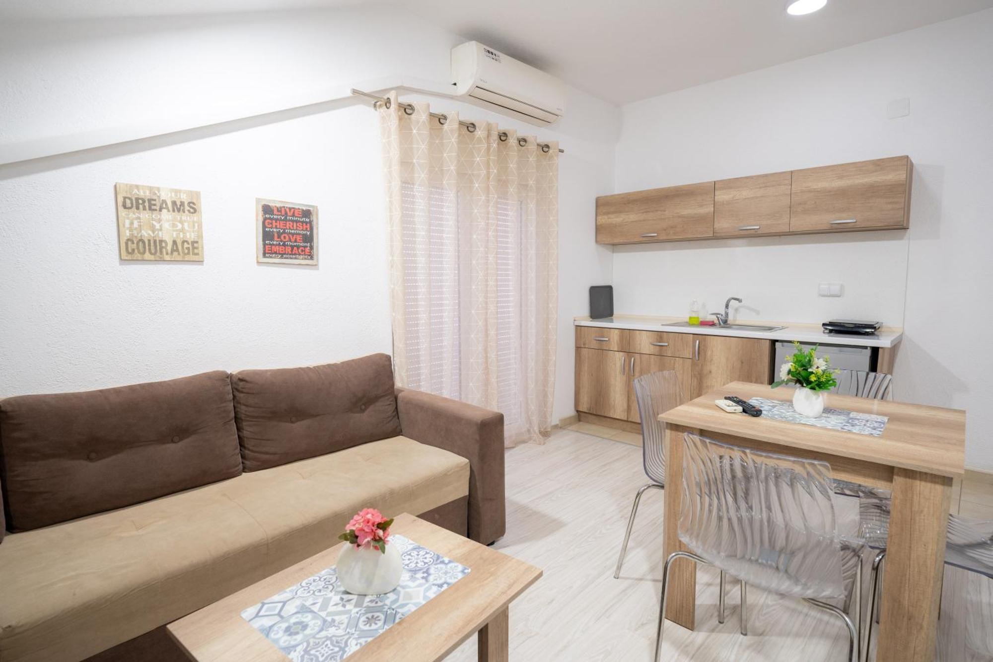 Luna Apartments Gevgelija Bagian luar foto