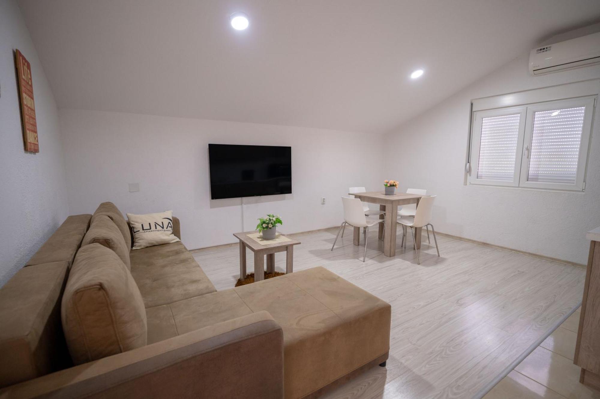 Luna Apartments Gevgelija Bagian luar foto